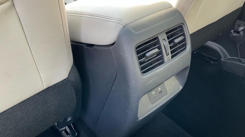 Nissan Qashqai 1.3 DiG-T MH Tekna 5dr Petrol Hatchback